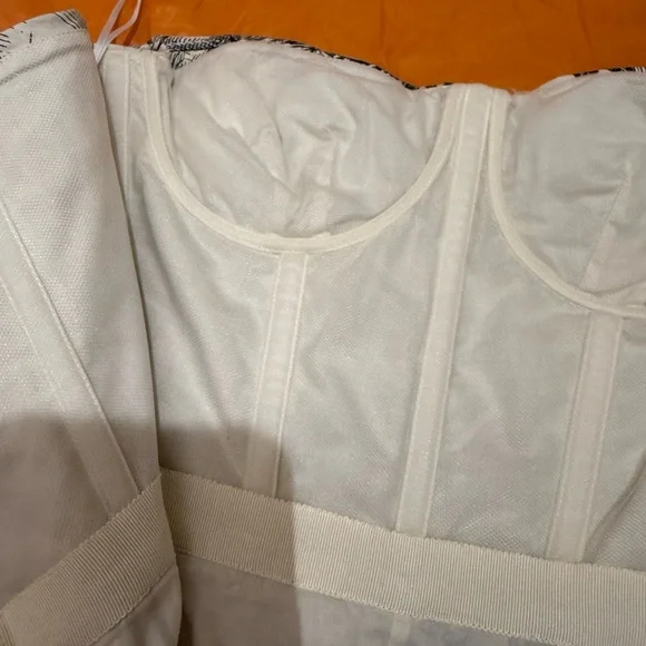 Dior Black and White Graphic Print jumpsuit shorts - Picture 6 of 7